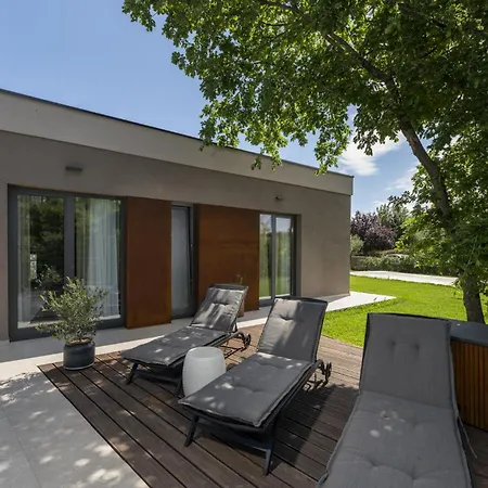Vila Veros For 5 People Near - Rabac With Private Pool & Kids Playground *