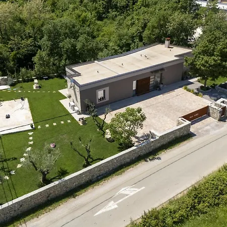 Villa Veros For 5 People Near - Rabac With Private Pool & Kids Playground *